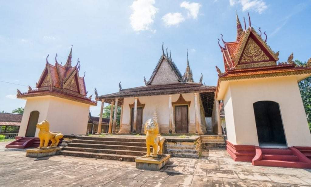 សំណង់ថ្មីសង់លើខឿនចាស់