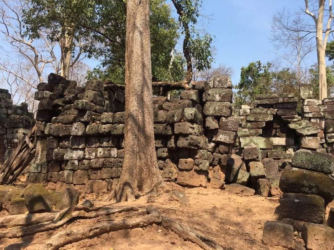 ប្រាសាទស្រឡៅ